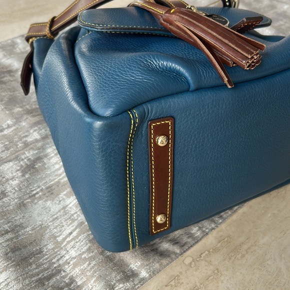 Dooney & Bourke Samba Drawstring bag - Picture 3 of 11